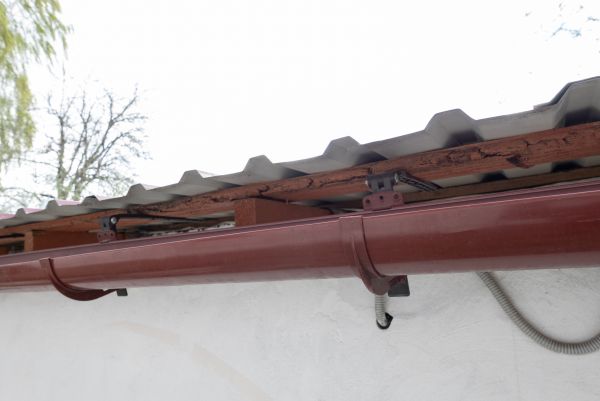 Round Gutters Installation